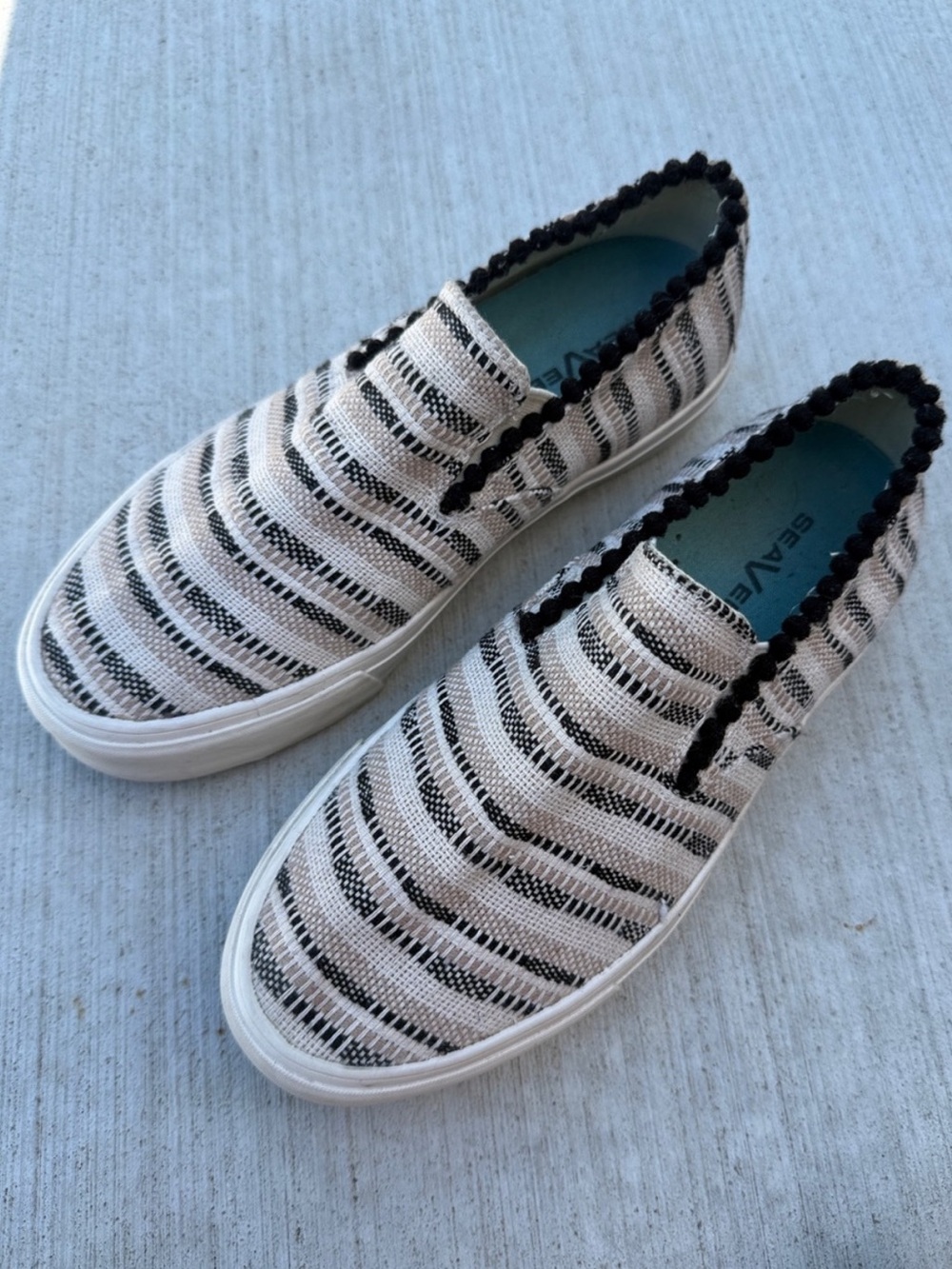 SEAVEES Anthropologie BAJA Slip On Platform Embroidered Cotton Shoes US 7.5